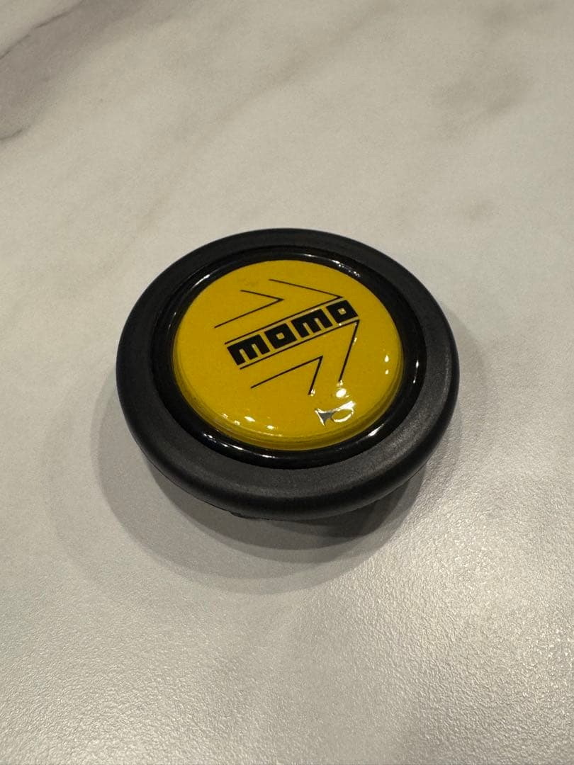 MOMO Competition ステアリング Φ350