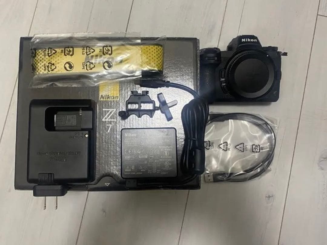 【美品】Nikon Z7 ボディ　本体