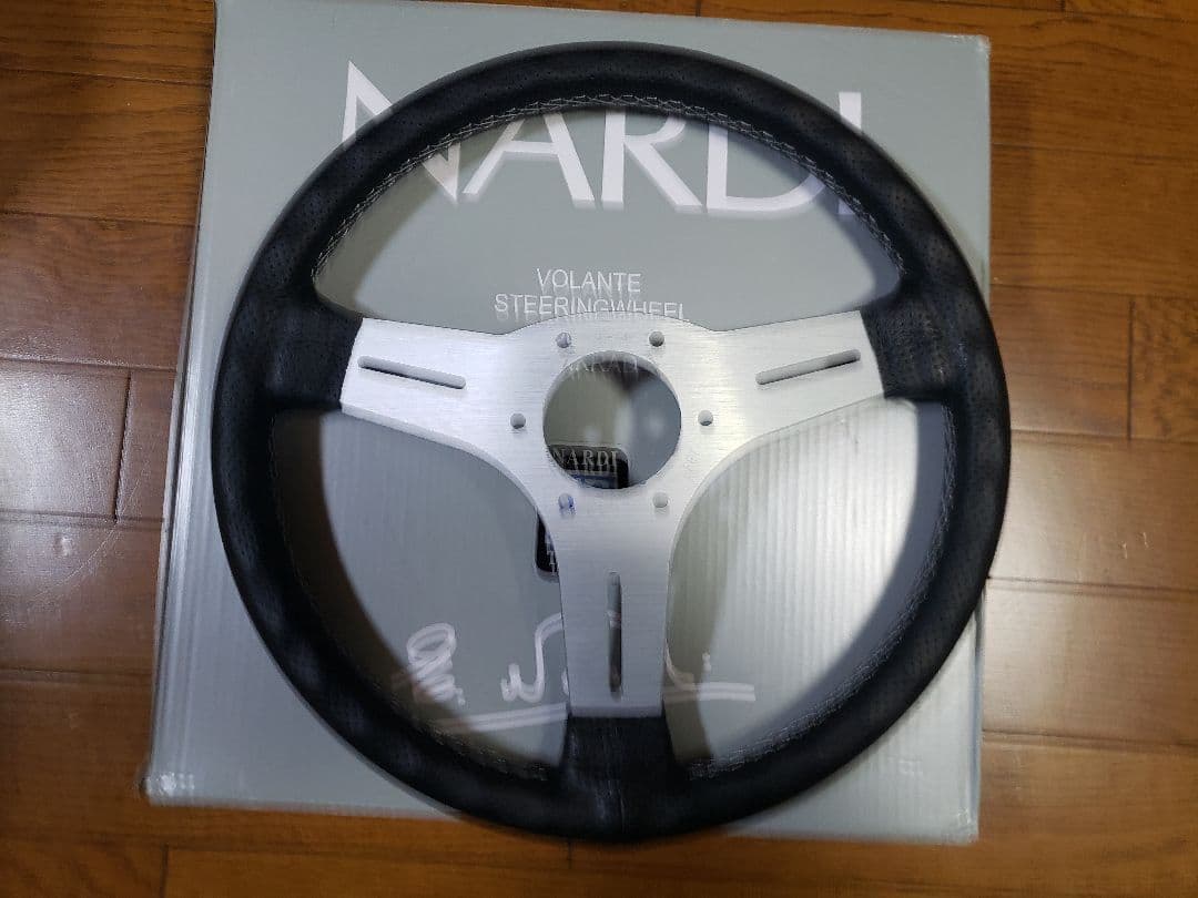 ナルディ　タイプ　ステアリング 33Φ