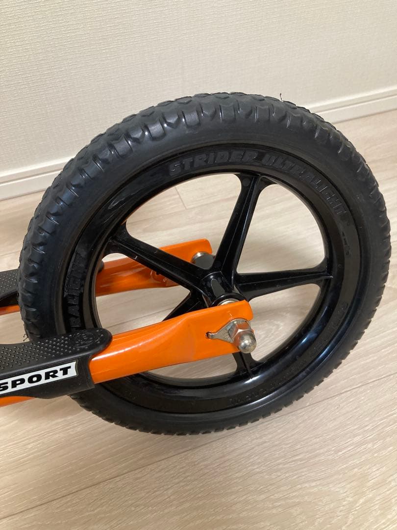 【箱あり・美品】ストライダー 12インチ　スポーツモデル　オレンジ