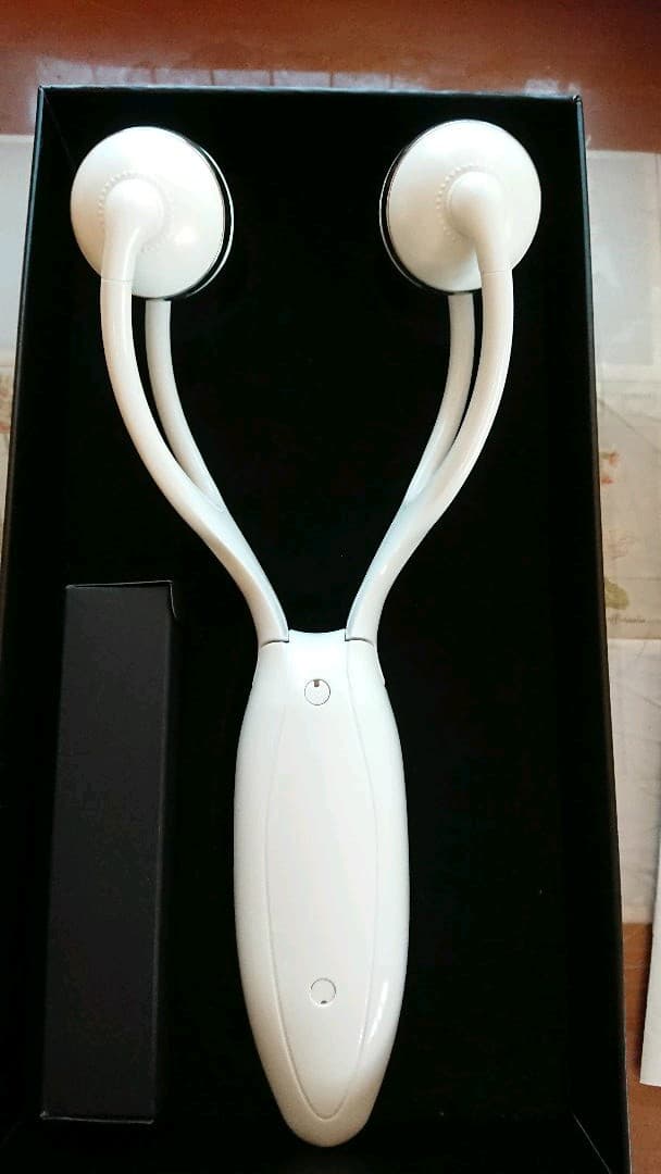 値下げ フェイスラインを徹底ケア  アテックス ルルド フェイスメイクローラー