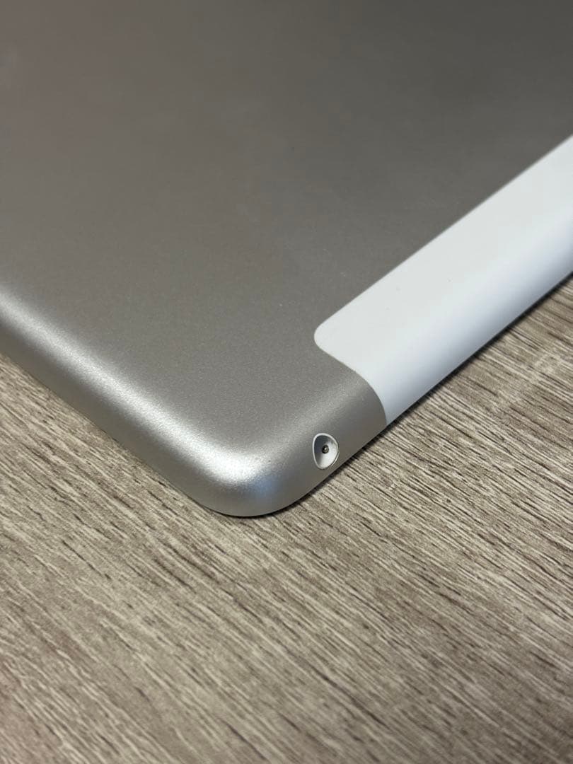 【セルラー】iPad 第9世代 64GB シルバー Cellularモデル