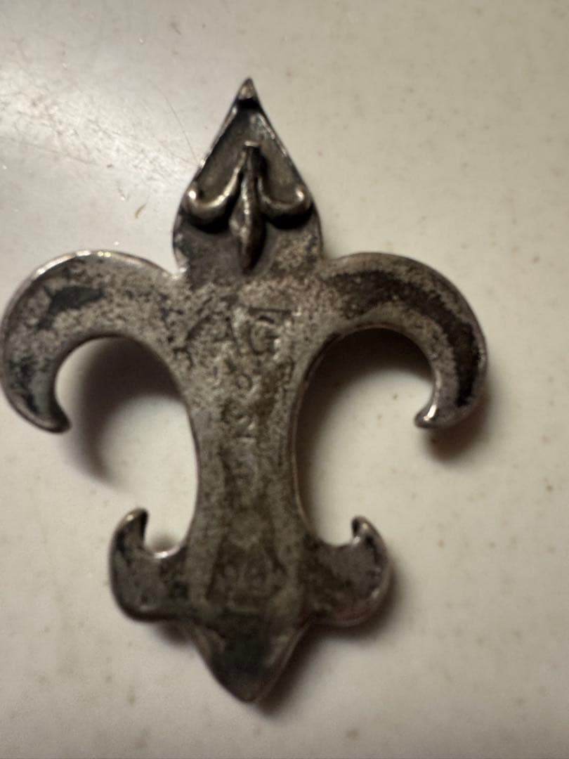 A&G エー&ジー 特大ユリの紋章 エンブレム57g