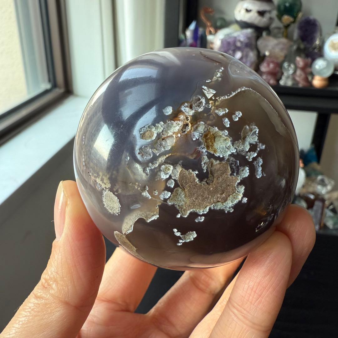 天然石アメジストの笑い口　置物　スフィアNO.120411