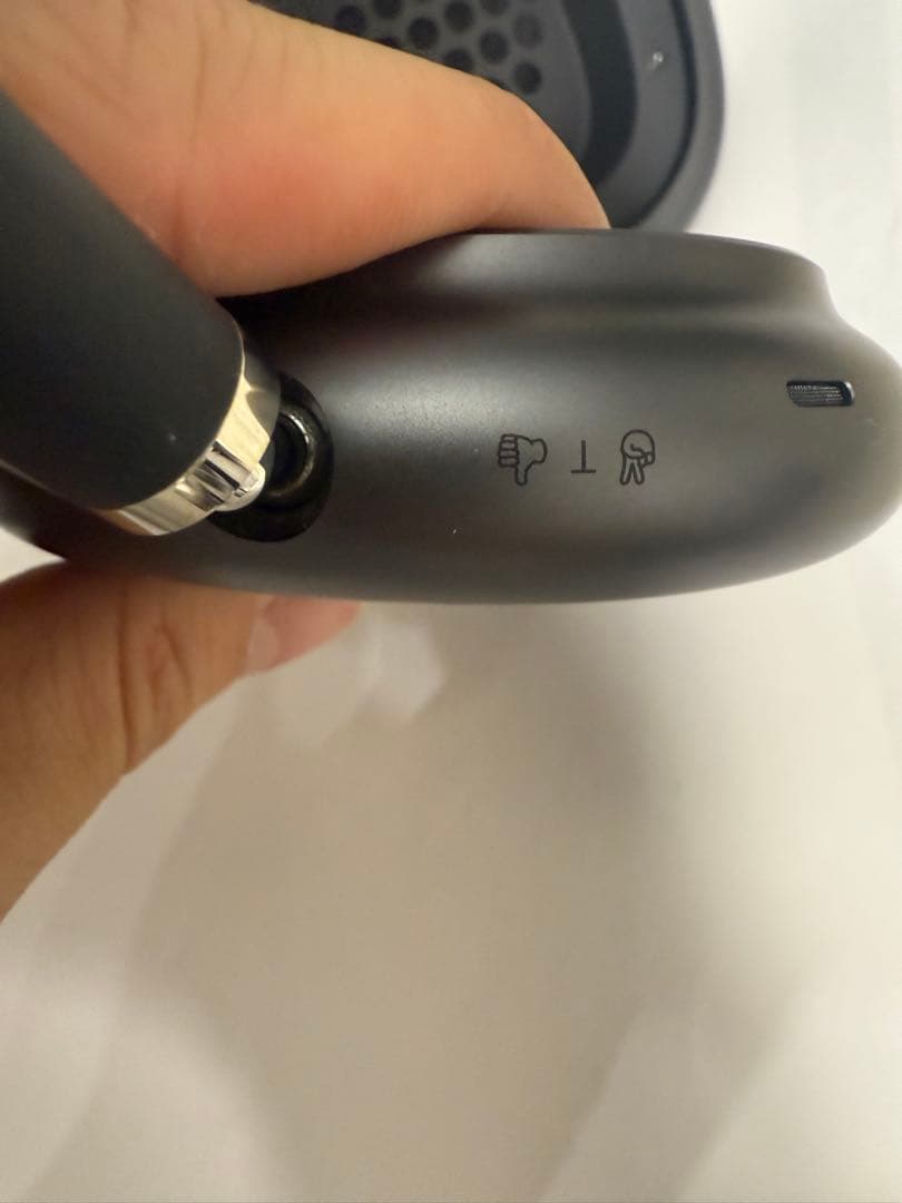 AirPods Max 第一世代