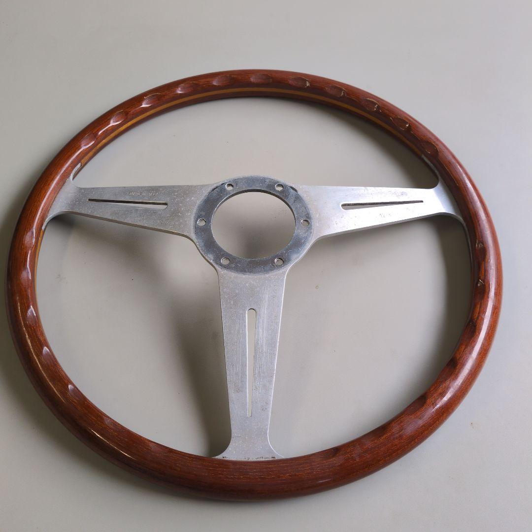 ナルデーウッドステアリング MADE IN ITALY36パイ