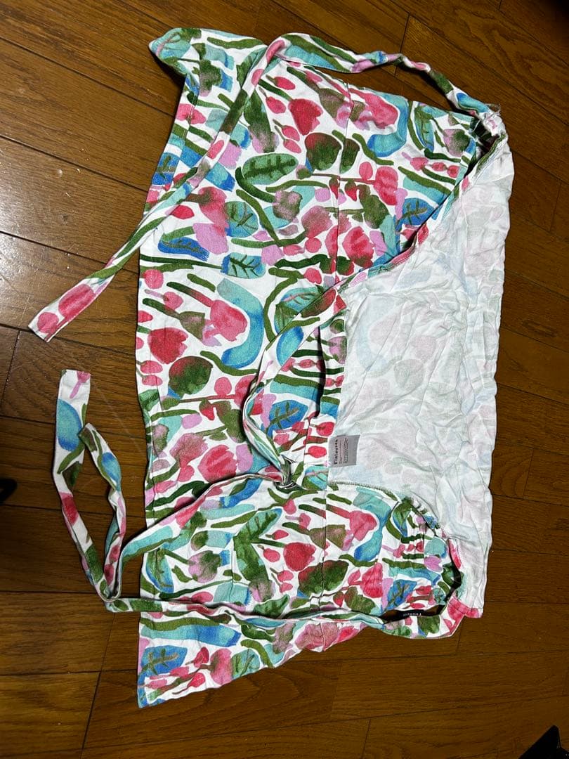 フィンレイソン花柄エプロン　フィンランド