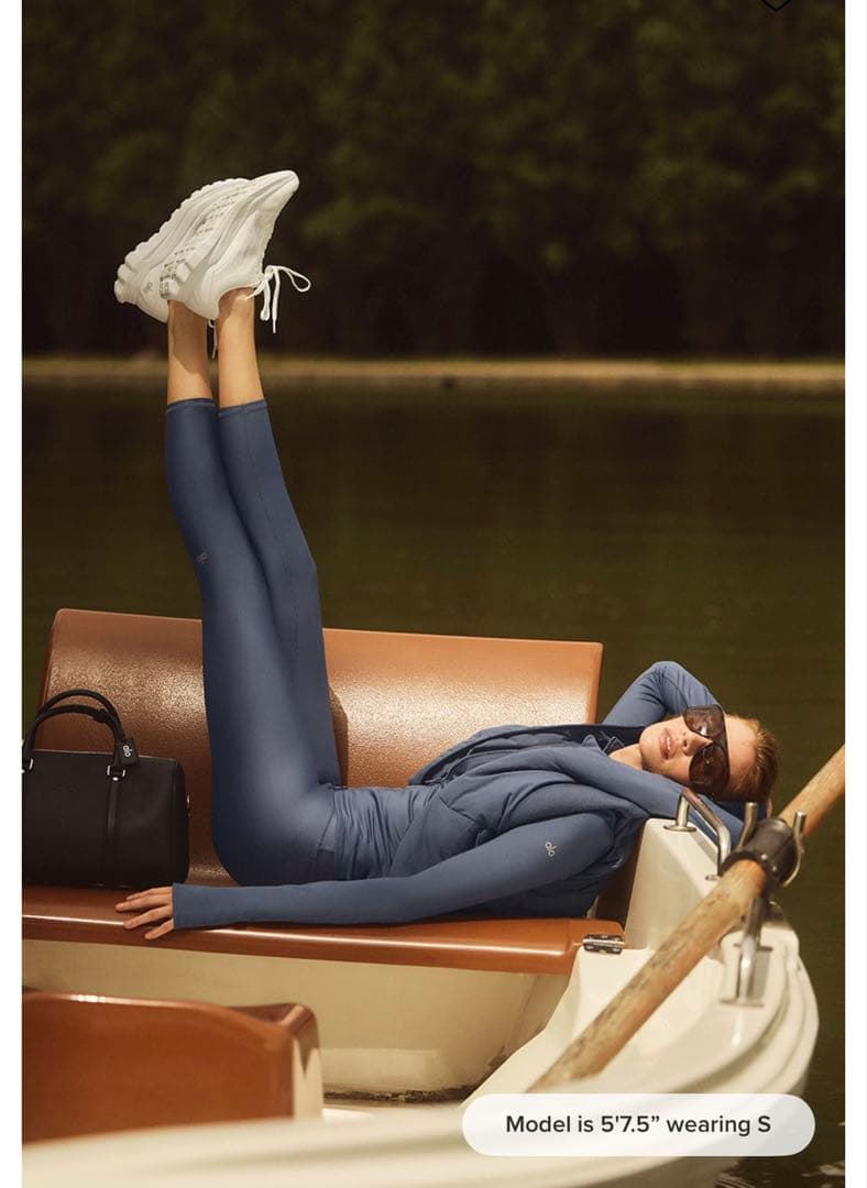 ヨガウェア　alo HighWaist Airlift Legging