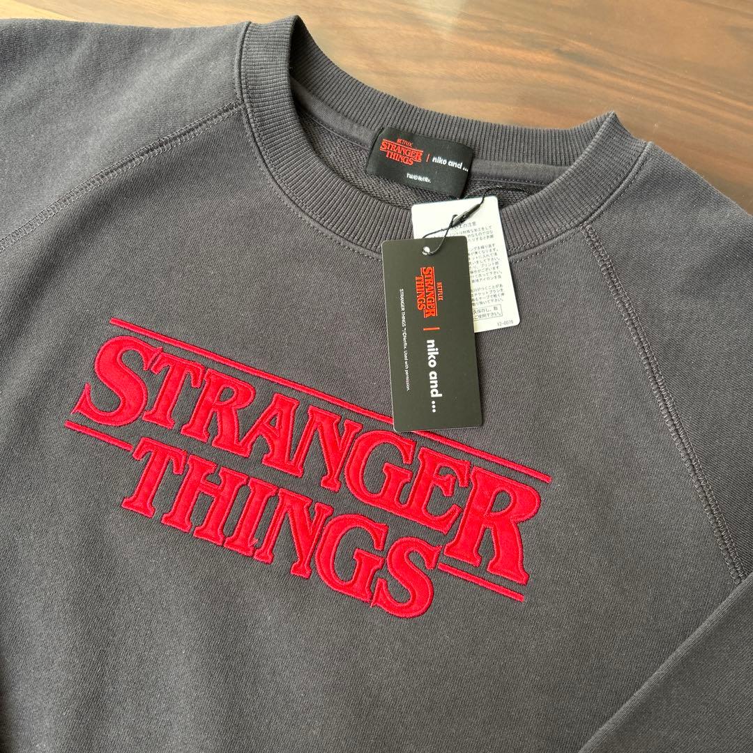 ストレンジャーシングス ニコアンド スウェットL