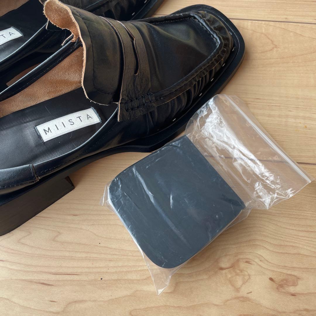 MIISTA ブラック ローファー