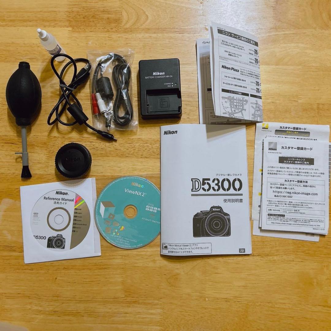 Nikon D5300 ズームレンズキット　カメラ　一眼レフ　ニコン