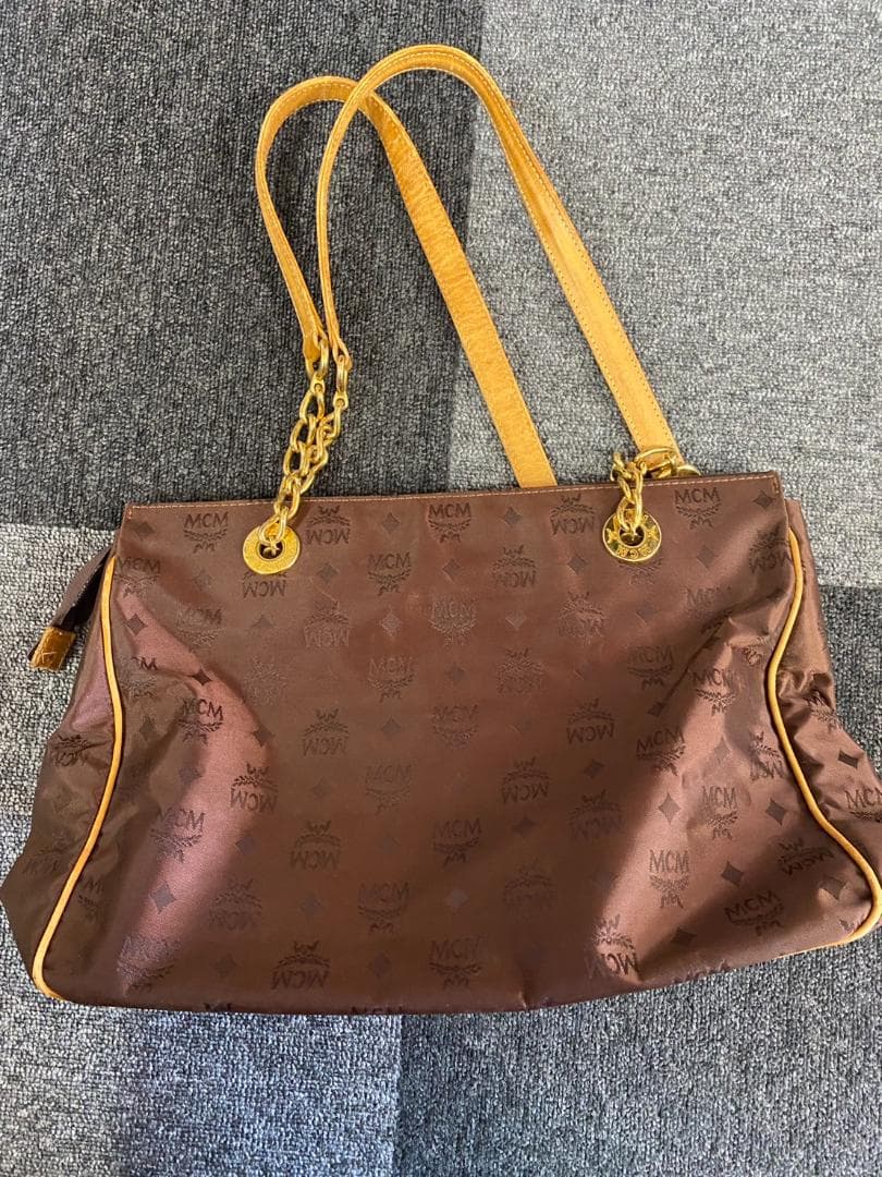 MCM チェーンショルダーバッグ ロゴ総柄 旧ロゴ期 PVC