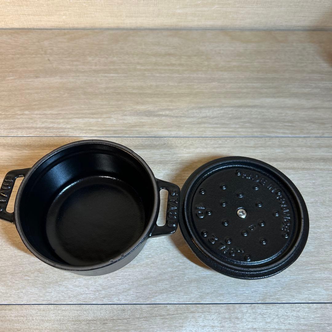 ストウブ　ココットラウンド 20cm 10cm ブラック　両手鍋　鍋
