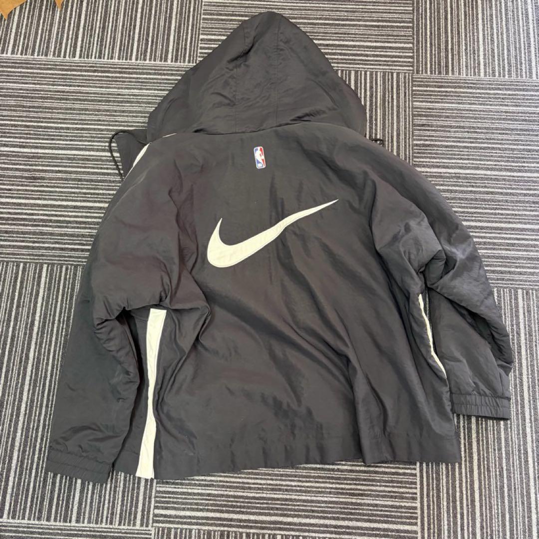 タ*ィ様 アンブッシュ NIKE ナイロンジャケット DB8576-010 Mサ