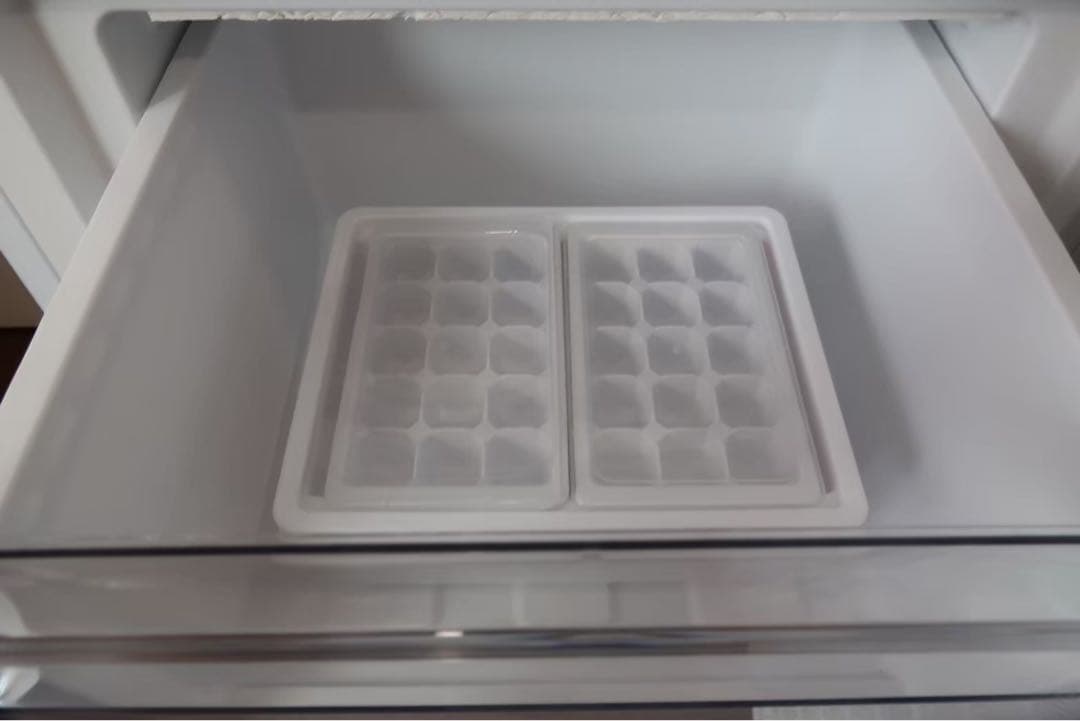 【Ｍ】ハイアール 218L 冷凍冷蔵庫 JR-NF218B-W