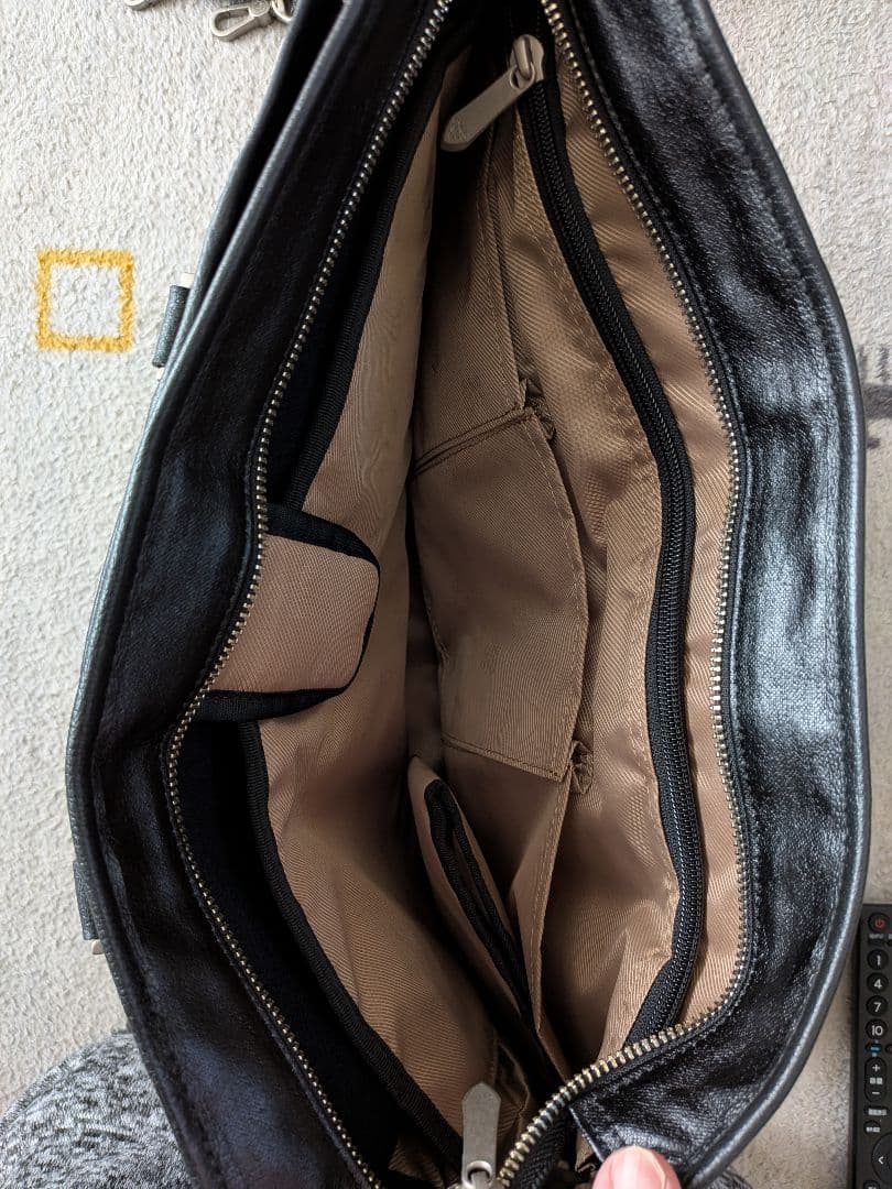 ブラックビジネスバッグ 大容量 合成皮革