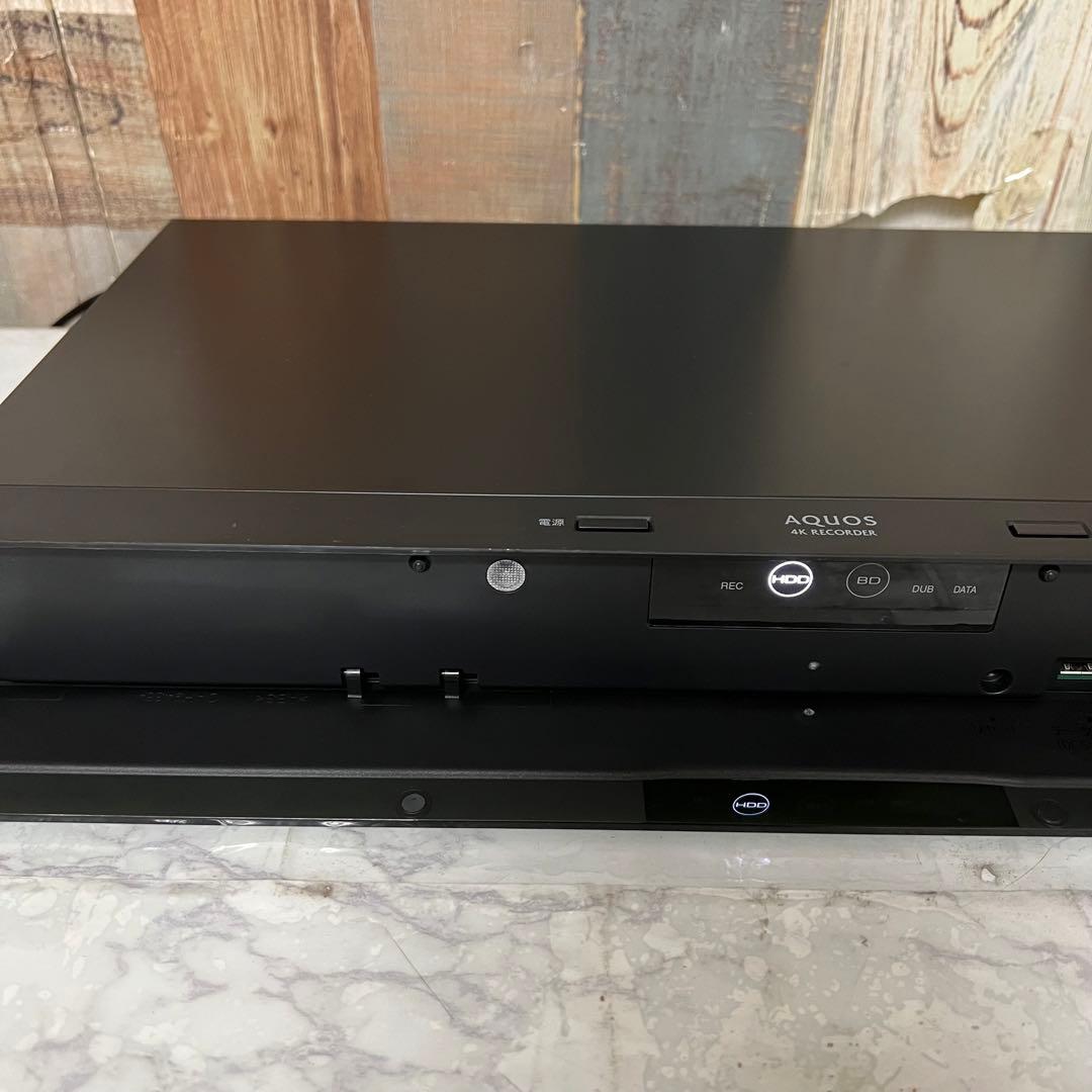 リクエスト価格全国送料込シャープ3年前購入。同時録画 4KブルーレイHDDレコー