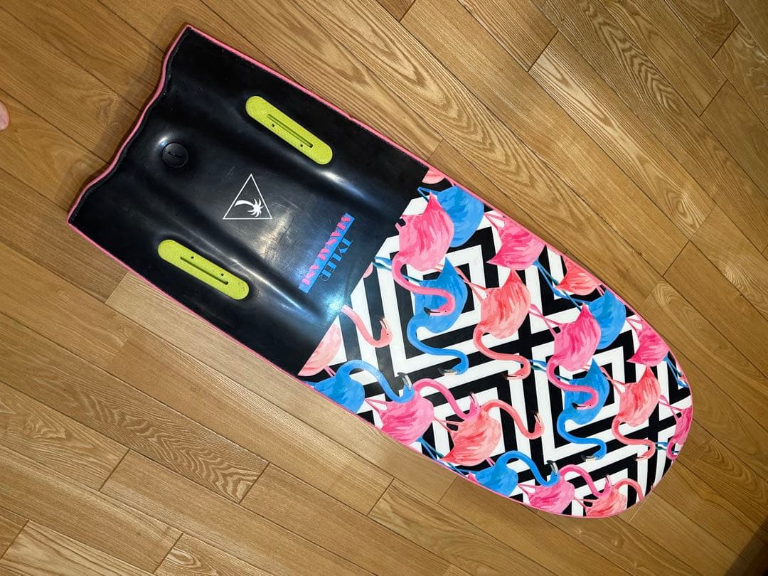 BEATER フラミンゴ柄