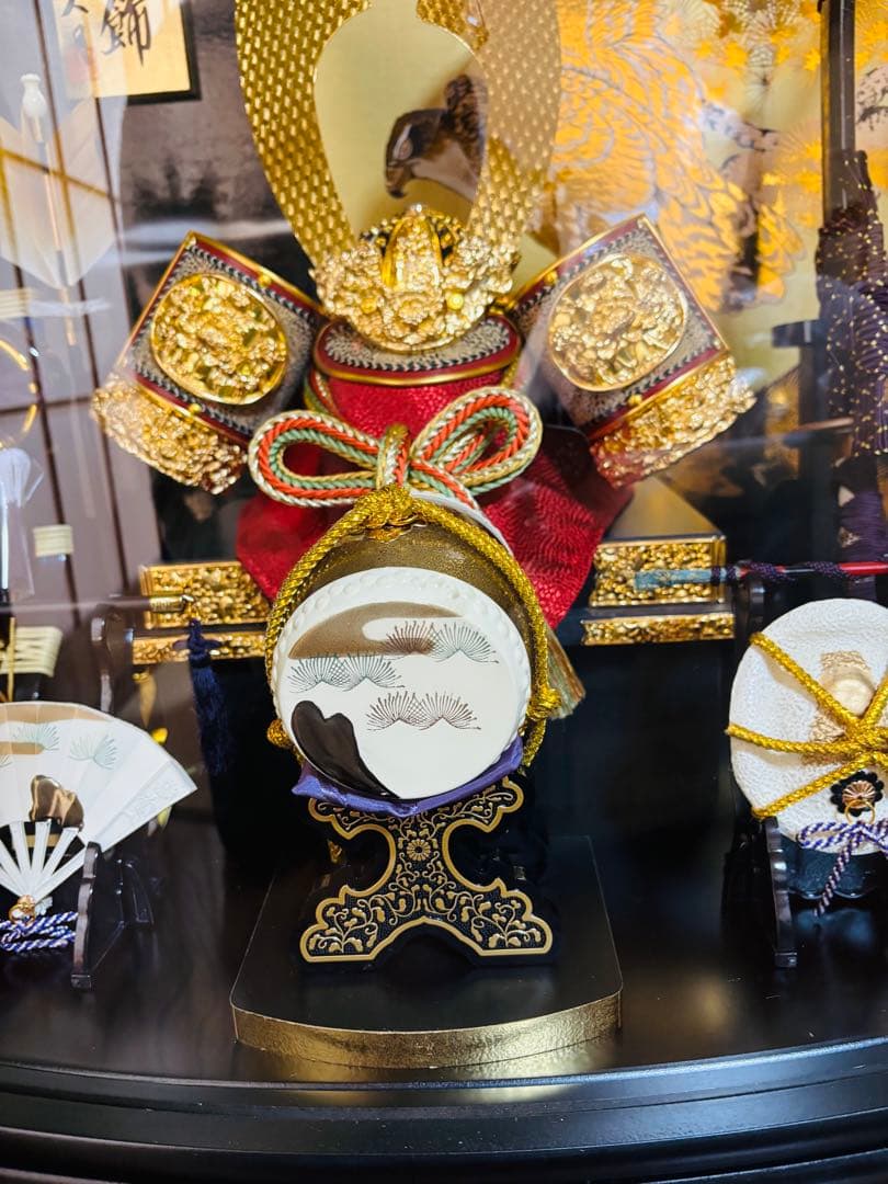 兜飾り　鷹　カッコいい　五月の節句　ガラスケース付き