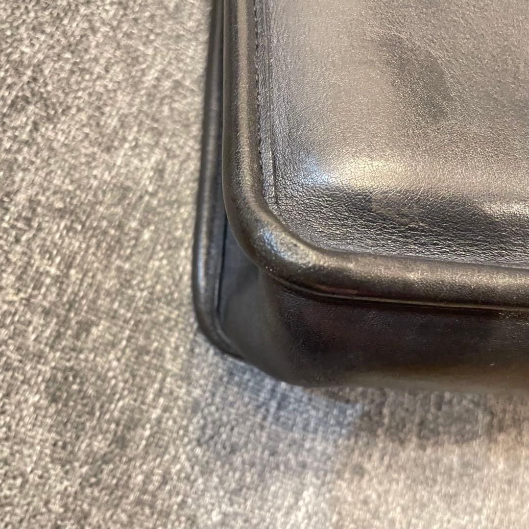 オールドコーチ　ショルダーバッグ　ターンロック　ブラック