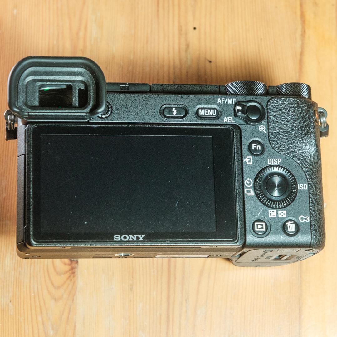 【良品】SONY α6500 ILCE-6500 バッテリー+2個つき