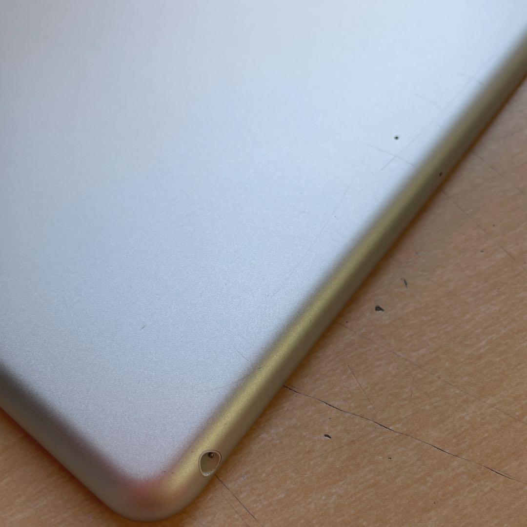 iPad 第6世代　A1893　Wi-Fiモデル　シルバー　32GB 美品　#8