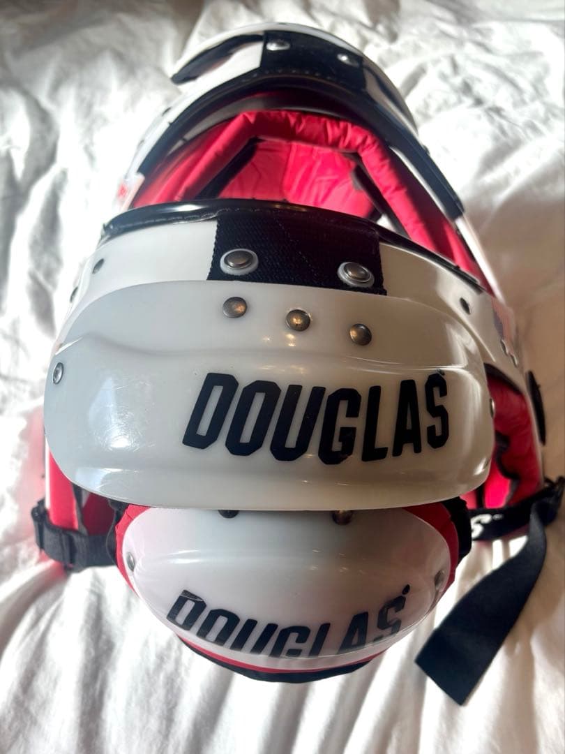 【新品未使用✨】Douglas ダグラスFF17 XS アメフトショルダーパッド