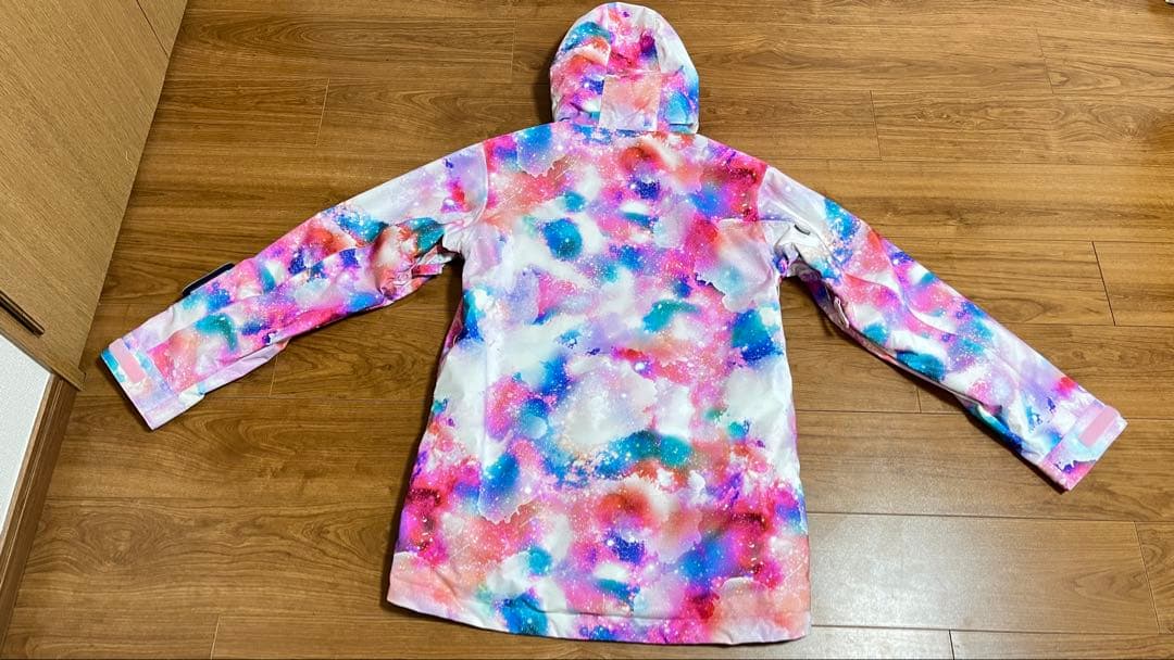 【新品未使用】スノーボードウェア ジャケット&パンツセット　レディース