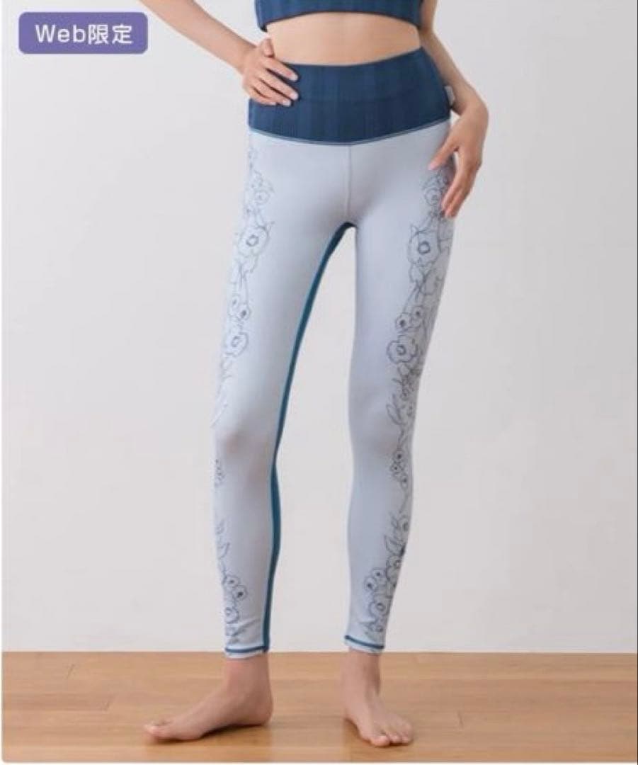 【SUKALA】ドローイングフラワーショートタンクトップ&レギンス