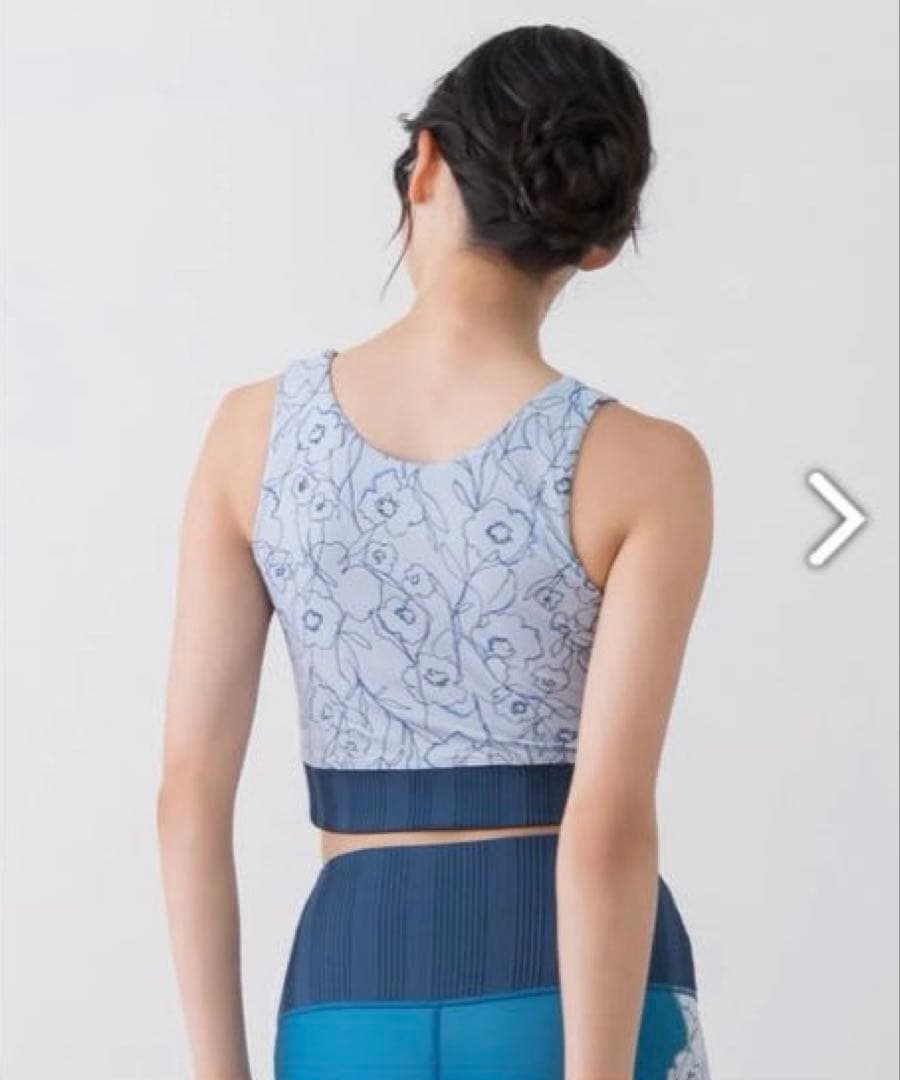 【SUKALA】ドローイングフラワーショートタンクトップ&レギンス