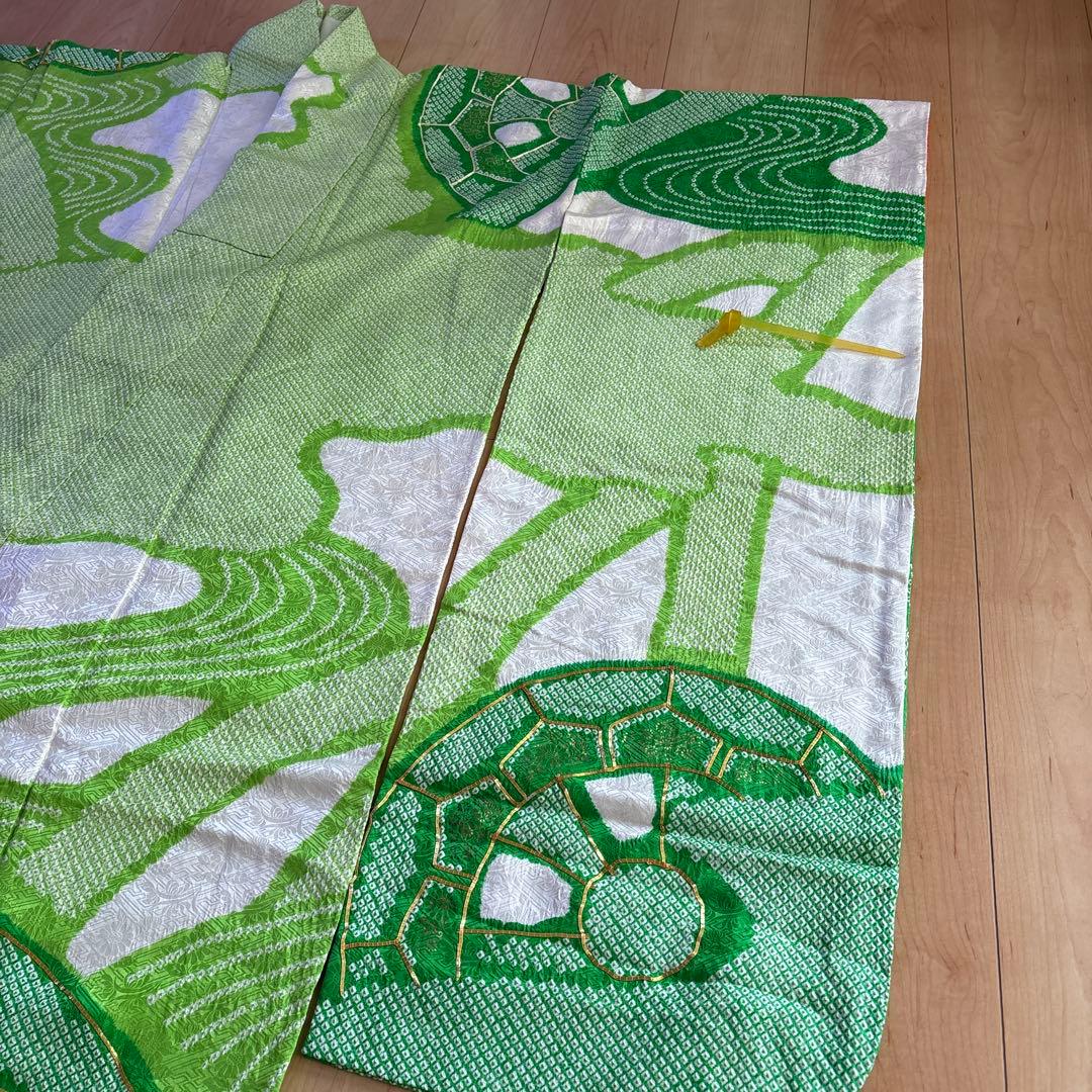 正絹　総絞り　黄緑×緑　疋田　源氏車　刺繍　振袖　着物単品　成人式　アンティーク