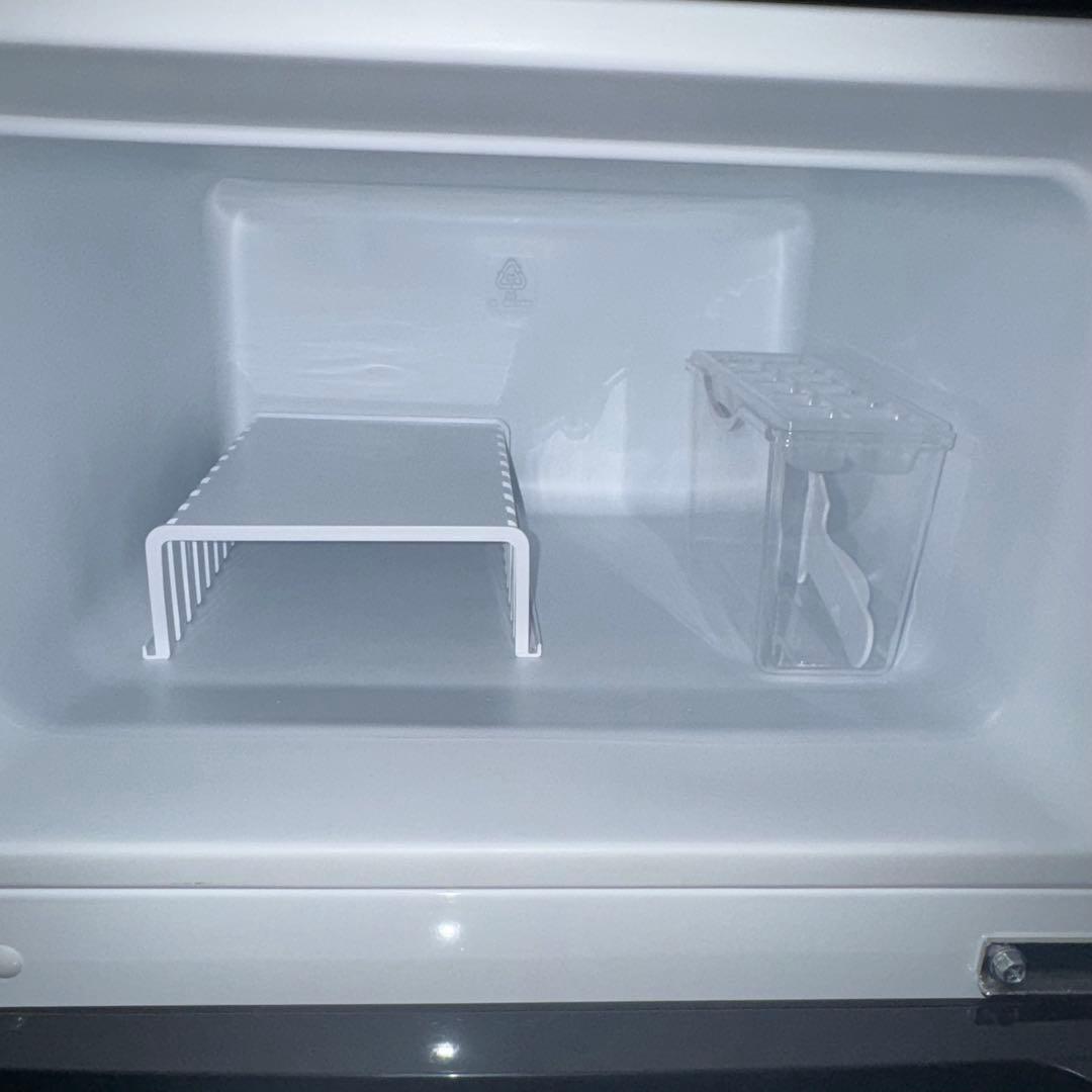 2023年製　コンフィー　2ドア　90L 冷蔵庫　ブラック　一人暮らし