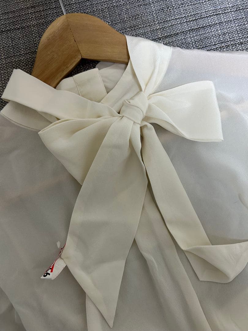 soeju シルクストレッチボウタイブラウス　ホワイト
