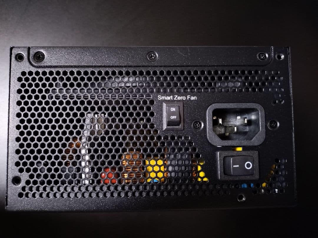 TOUGHPOWER GT/0850W ATX3.1 外箱付き