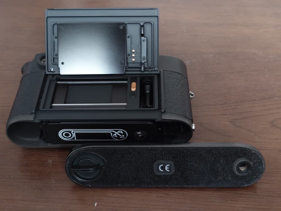 ライカM7 0.72　ズミクロン35mmF2　純正フラッシュなど多数おまけ付