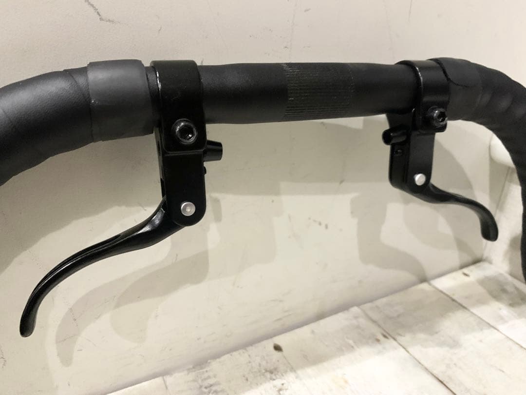 ◆FUJI（フジ）ピスト完成車外し品（ドロップハンドル＋ブレーキレバー）