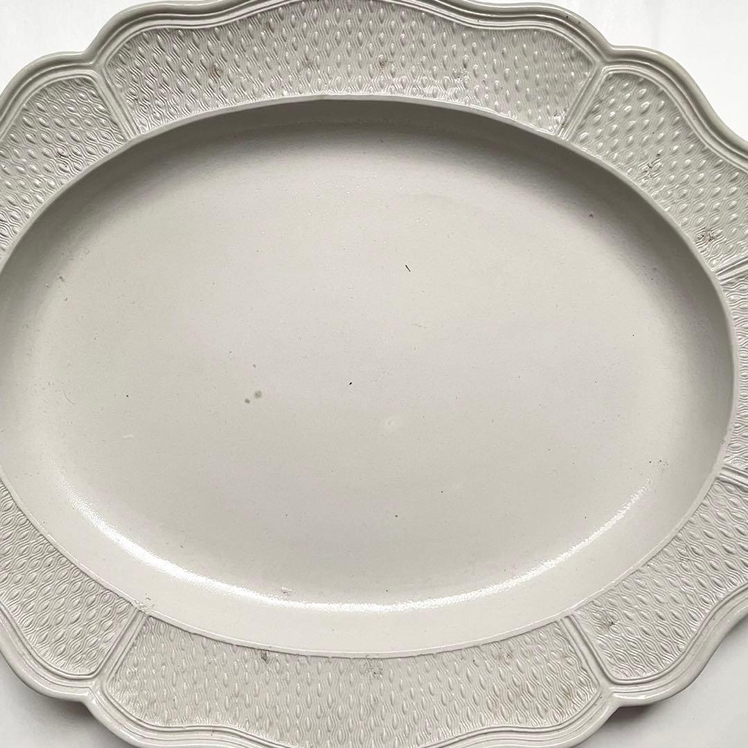 アンティークプレート 花リム オーバル 米粒レリーフ￼￼ 18世紀の器 西洋