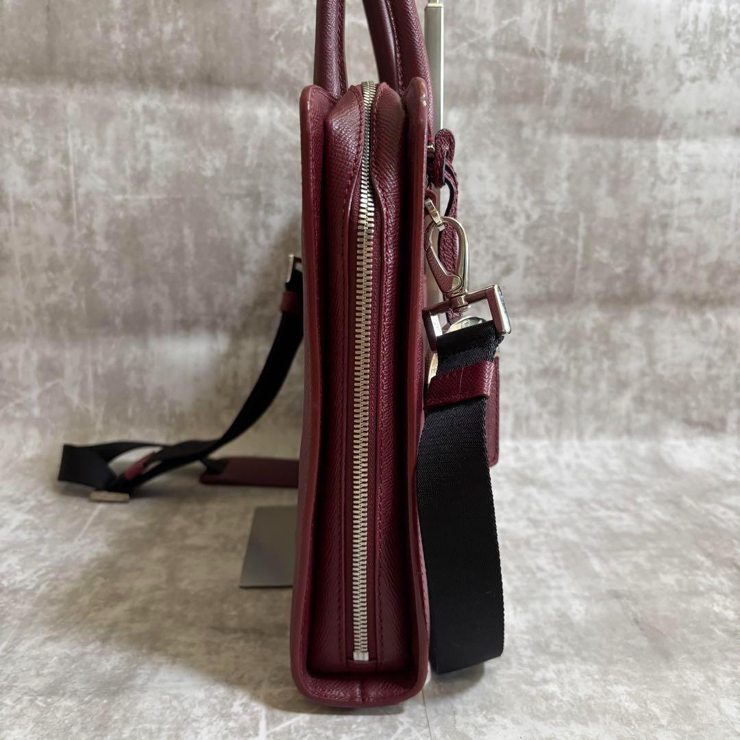 J72 極美品✨BVLGARI ブルガリ　ビジネスバッグ　2way レザー　赤