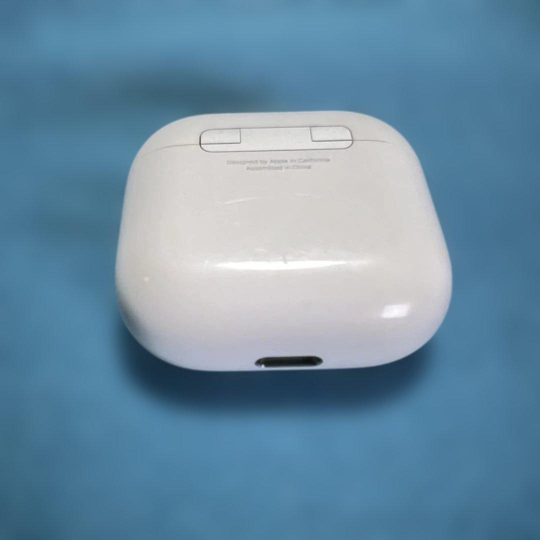 Apple AirPods4 ワイヤレスイヤホン ノイキャン無し エアポッズ4