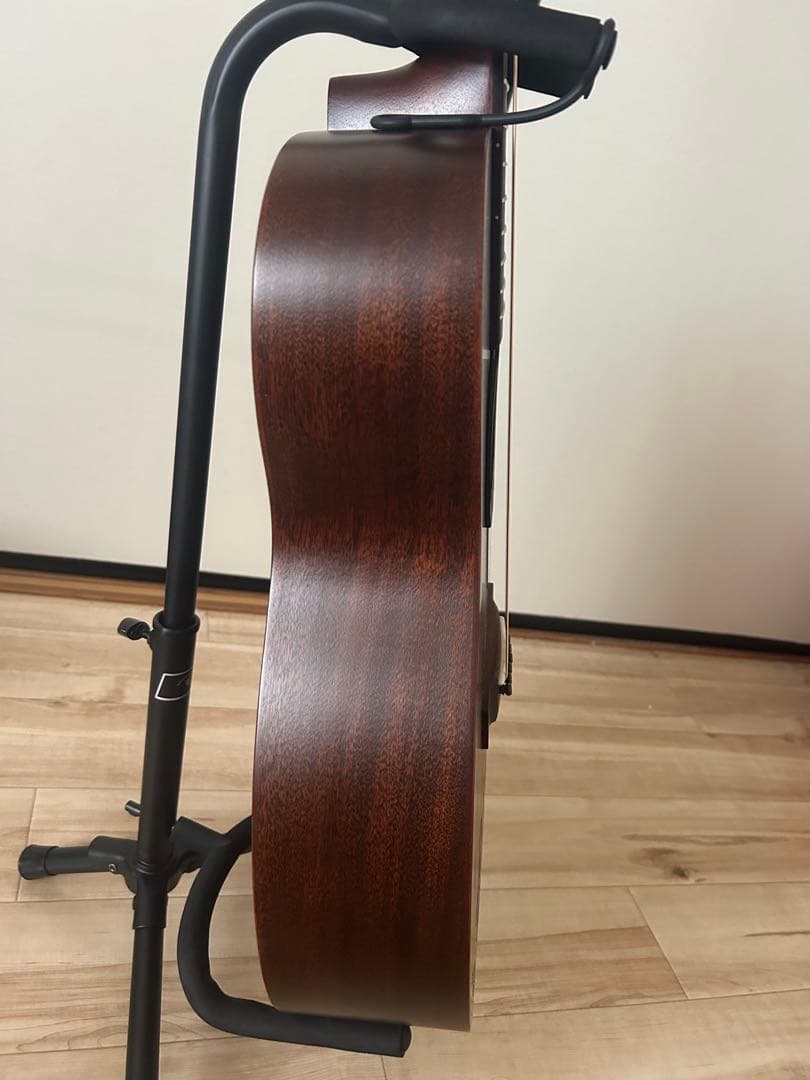 し*ん様 Martin OO-15M BUMPカスタム