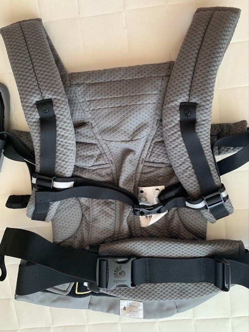 【未使用に近い】エルゴベビー OMNI Breeze グラファイトグレー