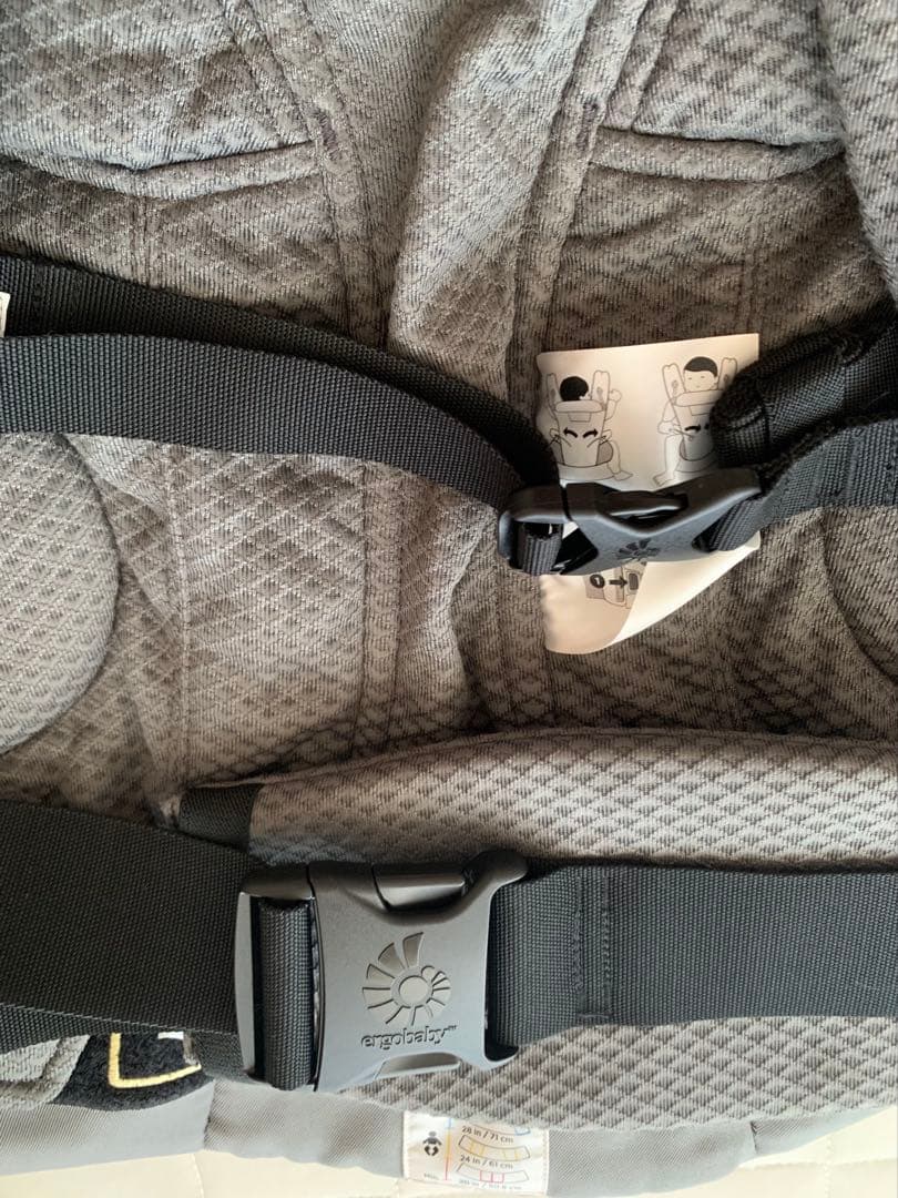 【未使用に近い】エルゴベビー OMNI Breeze グラファイトグレー