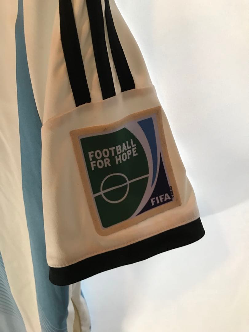 adidasアルゼンチン代表「10」リオネル・メッシ 半袖 4XO ユニフォーム