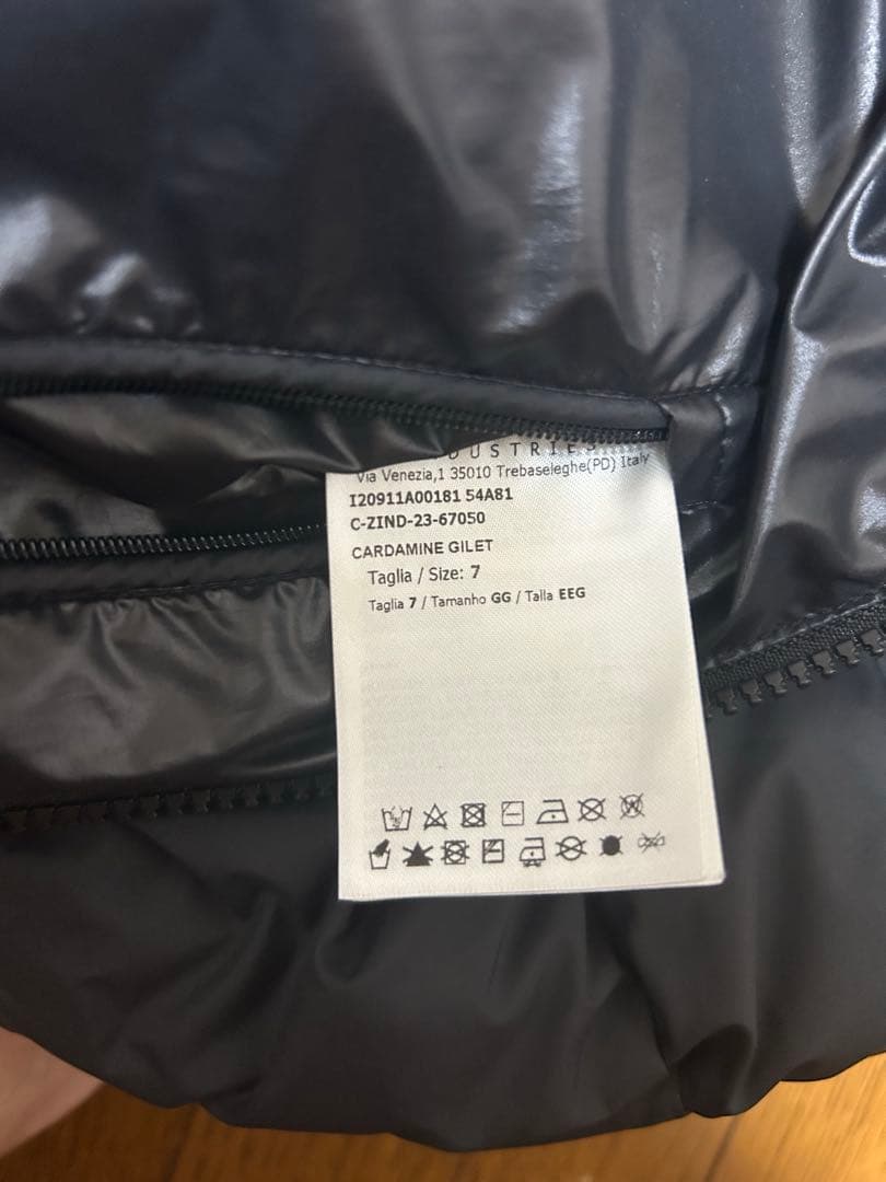 モンクレール ダウンベスト CARDAMINE