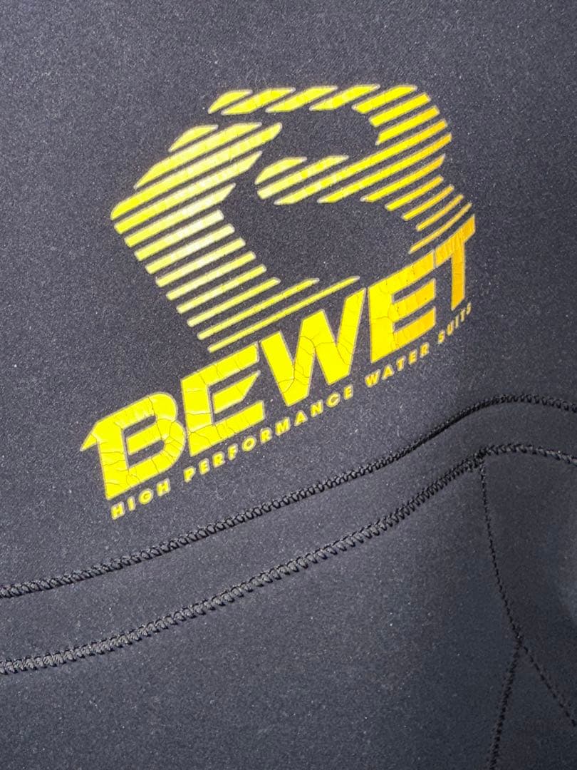 BEWET ブラック ウェットスーツ 長袖・長ズボン