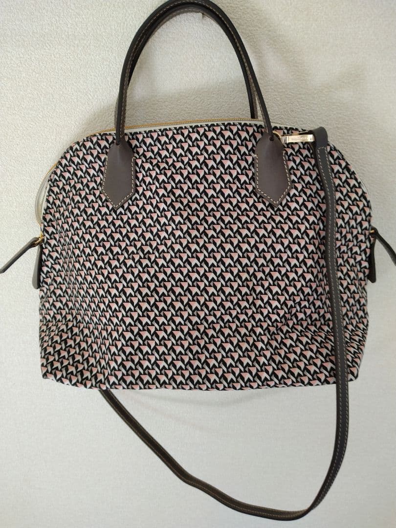 ROBERTA PIERI ロベルタピエリ　バッグ　ピンクベージュ　TATAMI