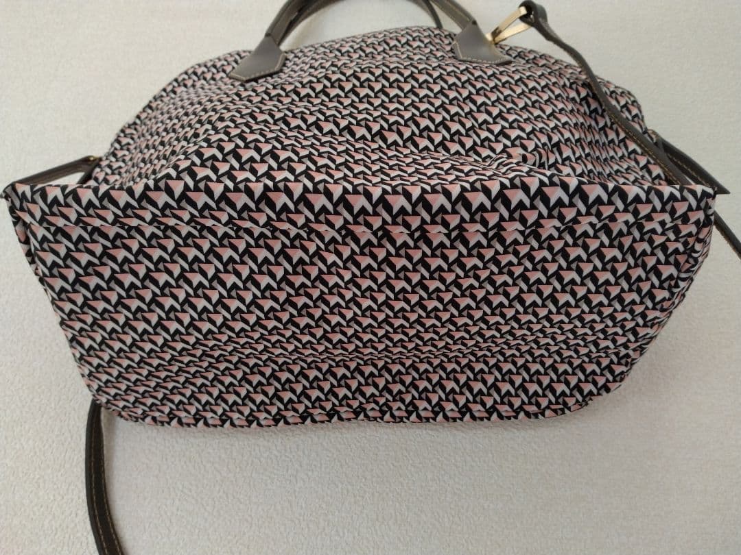 ROBERTA PIERI ロベルタピエリ　バッグ　ピンクベージュ　TATAMI