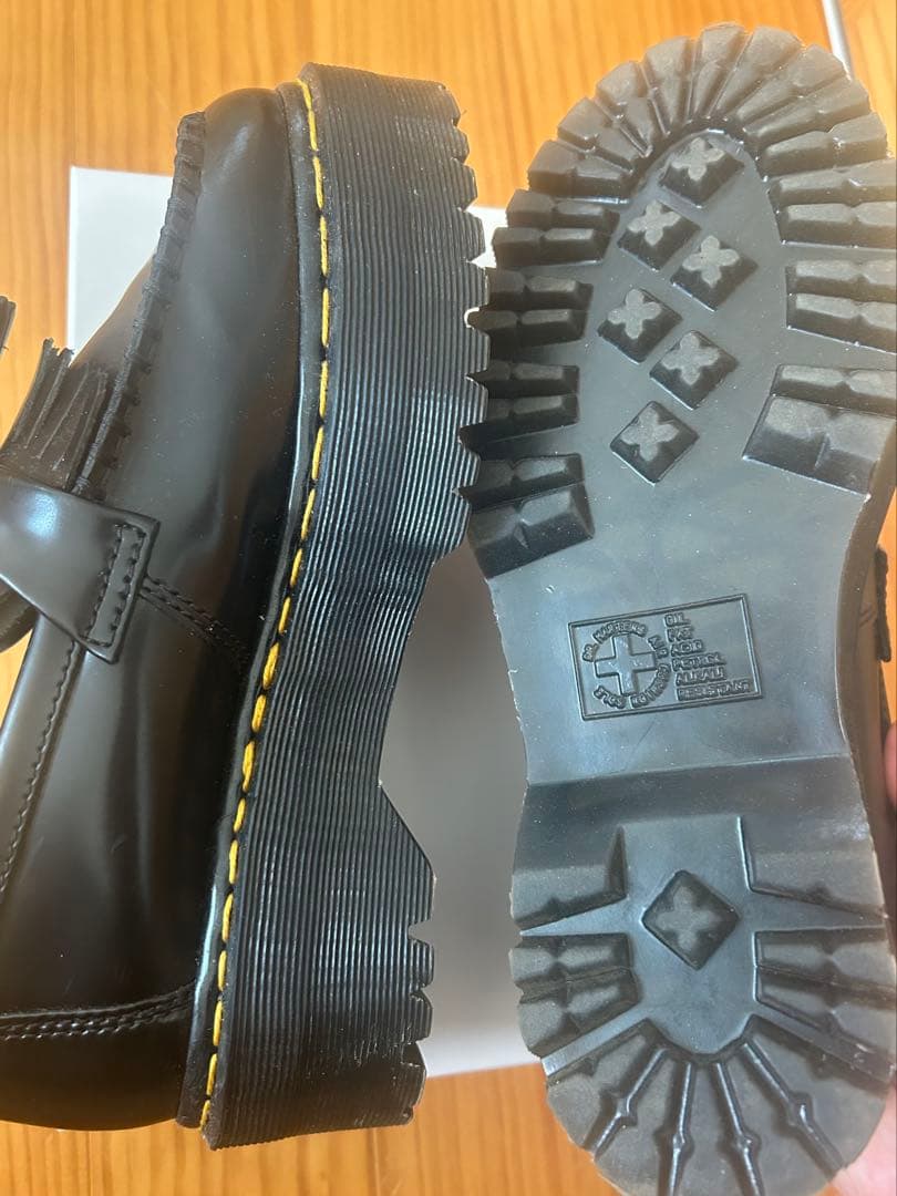 ドクターマーチン　エイドリアン　クアッド　UK6 タッセルローファー　ブラック