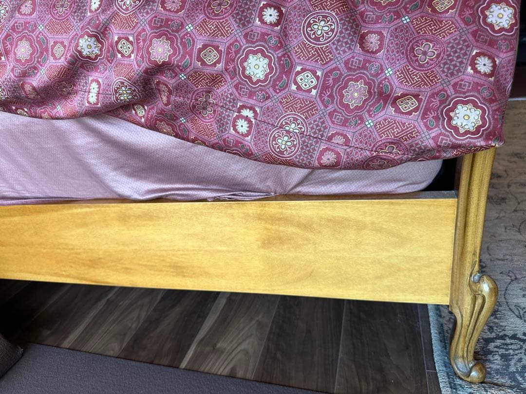 メデア　ベッド　クイーンサイズ　大塚家具　【美品】