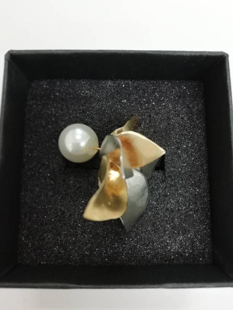 Lamie 片耳用ピアス Pearl Down Spark (M)